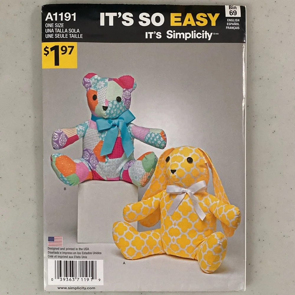 Soft toy Simplicity patterns A1191, A8500 & 1 yard fabric